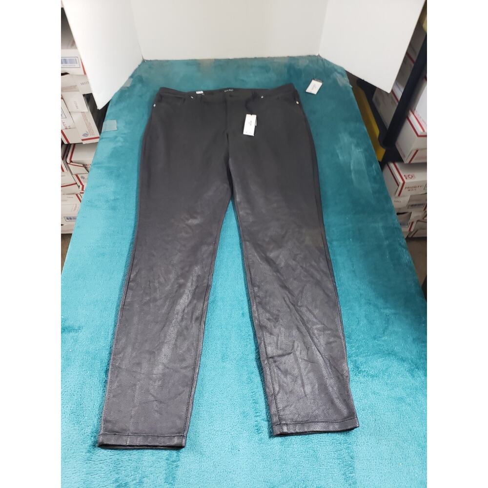 Nine West Jeans Size 14 Women Black Pants Stretch Coated Gramercy Skinny NWT